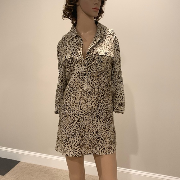 Cotton Express Tops - Leopard print Tunic. No wrinkle Cotton express viscose top.